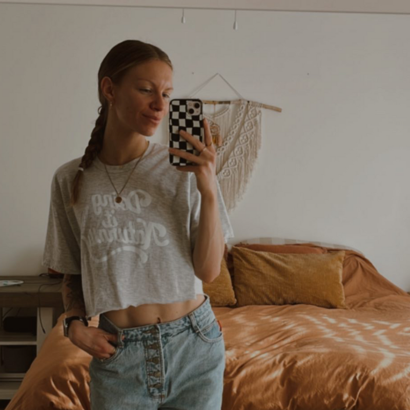 90’s Cut-Off Crop T Black | Doing it Naturally