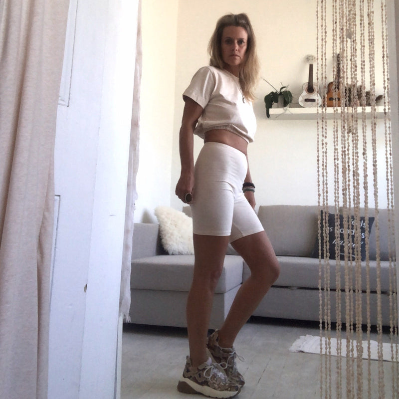 95 Bike Shorts | Fluffy Cloud