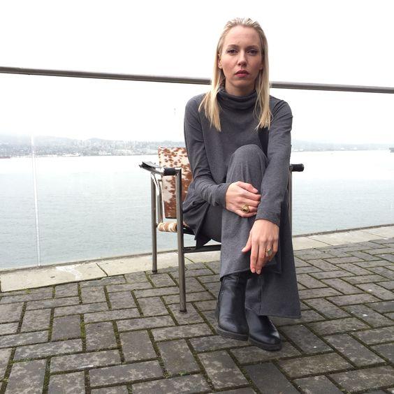 Rumi Turtleneck - Downtown Betty